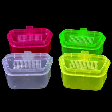1PC Fishing  Box Randomly  Color Earthworm Box